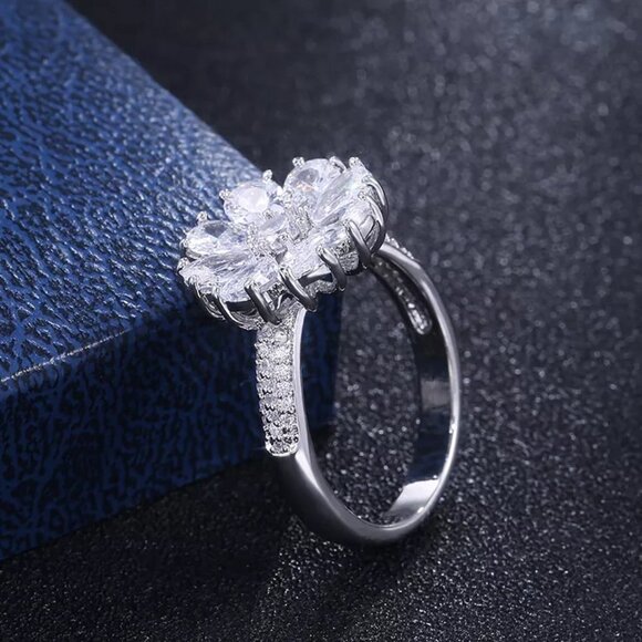 🎊 925 Silver Plated Beautiful White Flower CZ Wedding Ring, FB16FA1132 - Picture 4 of 10